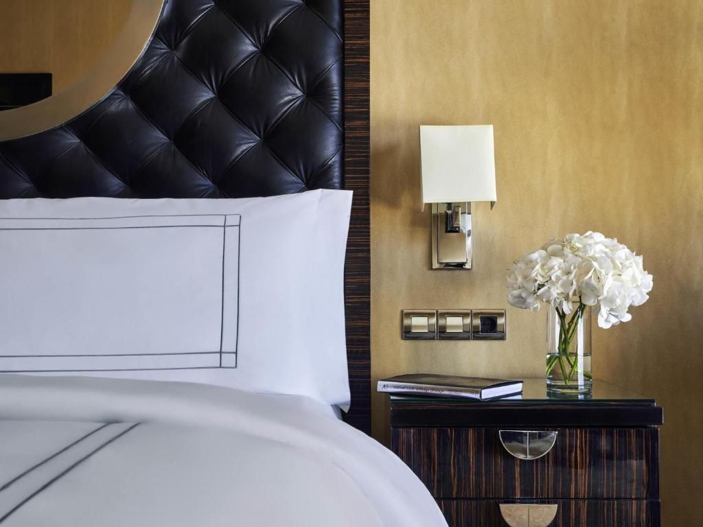 فندق فيرمونت نايل سيتي – القاهرة